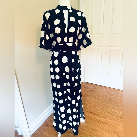 TRUTH & FABLE Keyhole Black & White Maxi Dress – Size M - Picture 10 of 17
